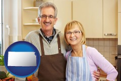 kansas map icon and a senior couple standing in their apartment kitchen